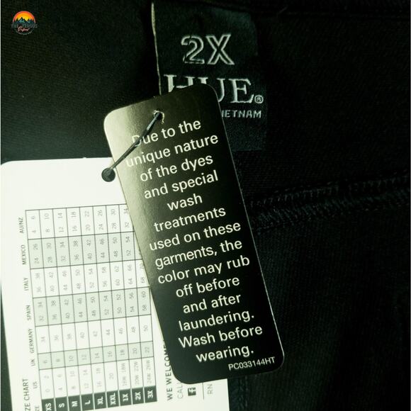 NWT HUE Cropped Pants Black Stretch Pull-On Pockets Jeggings Women's Plus Sz 2X - Picture 13 of 13